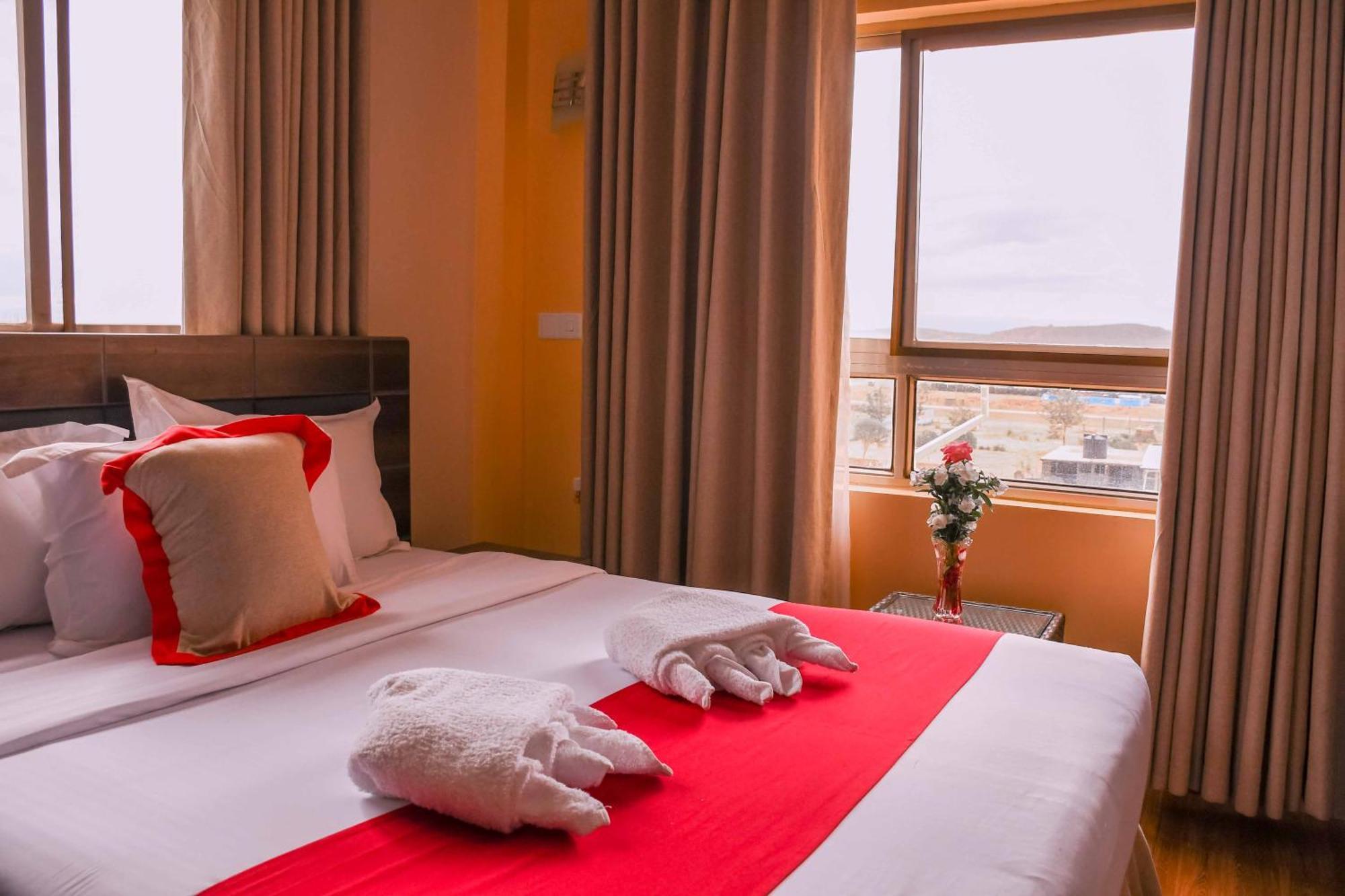 Buraha Zenoni Hotel And Resort นาคูรู ภายนอก รูปภาพ