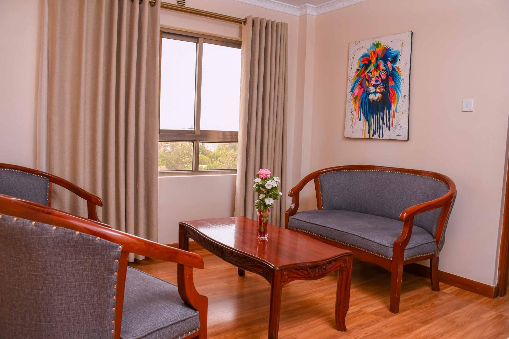 Buraha Zenoni Hotel And Resort นาคูรู ภายนอก รูปภาพ