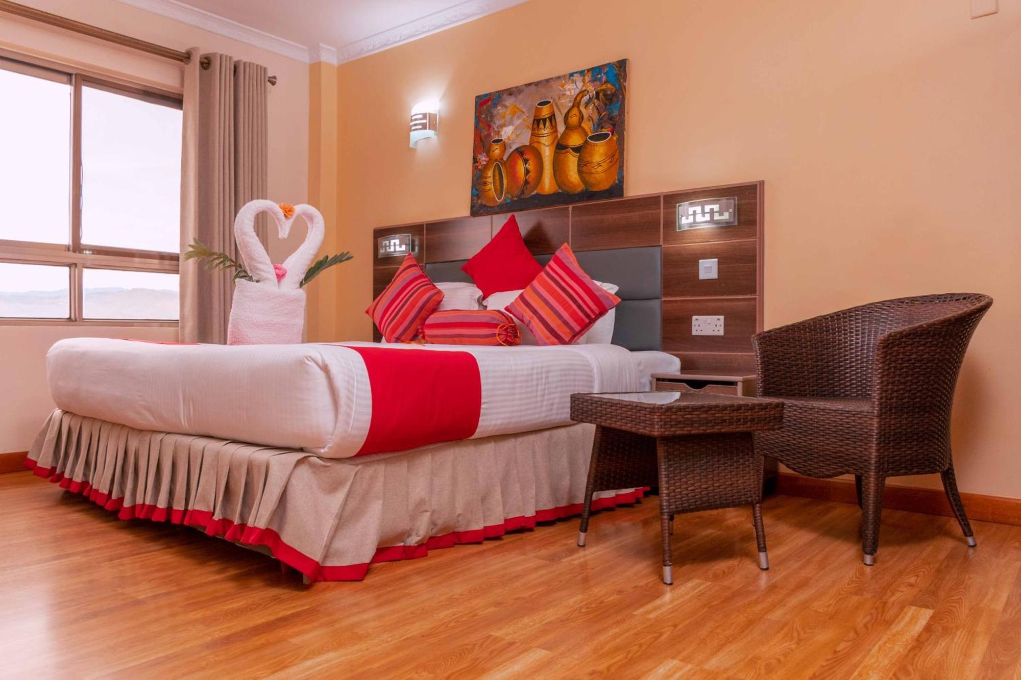 Buraha Zenoni Hotel And Resort นาคูรู ภายนอก รูปภาพ